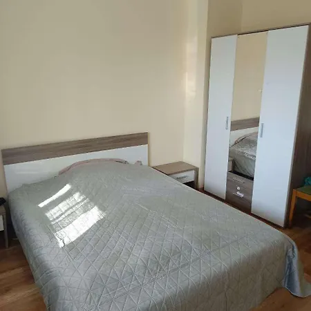 شقة Cozy Hous In بورغاس